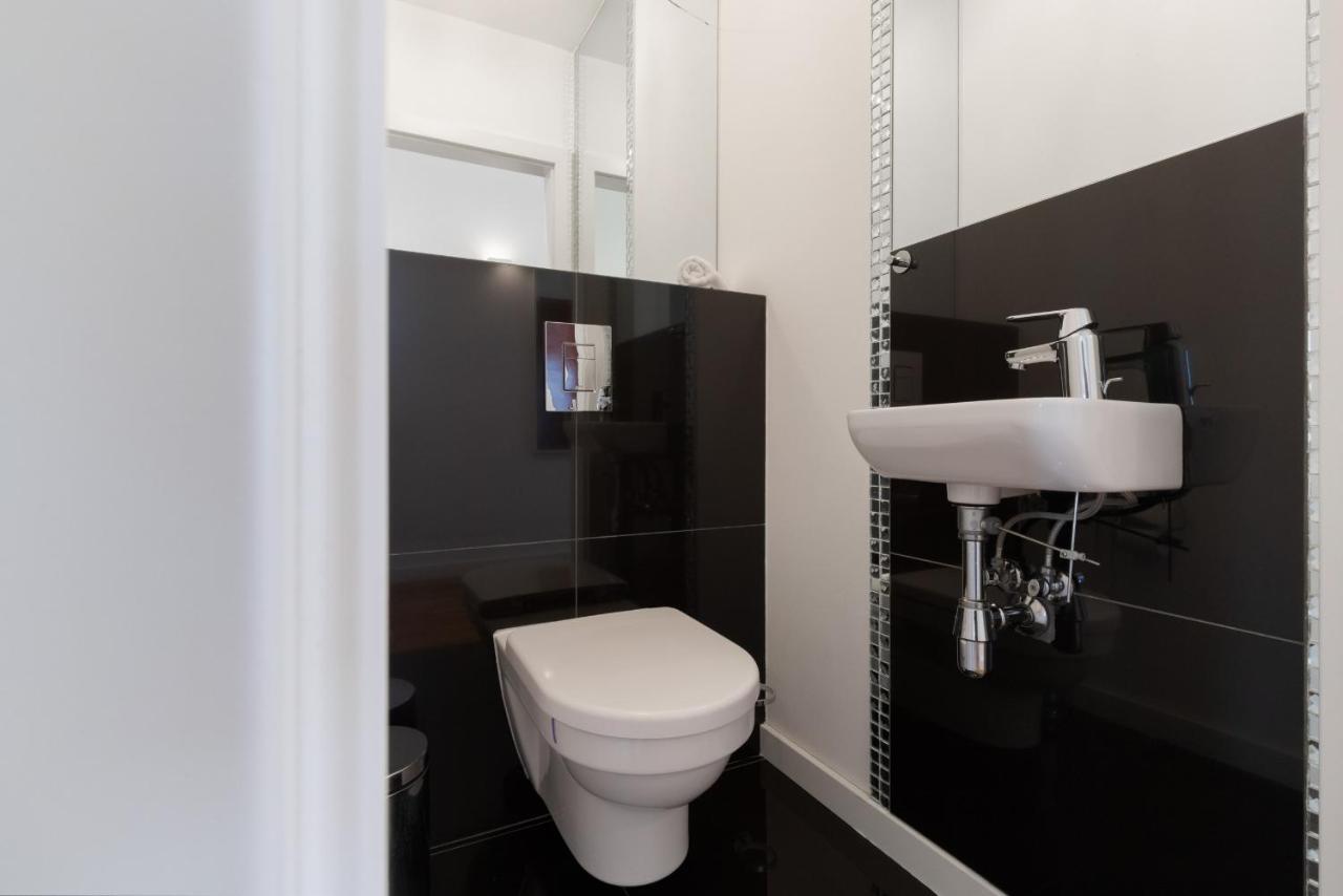 Atelier Residence Apartment By Noclegi Renters Varsovie Extérieur photo